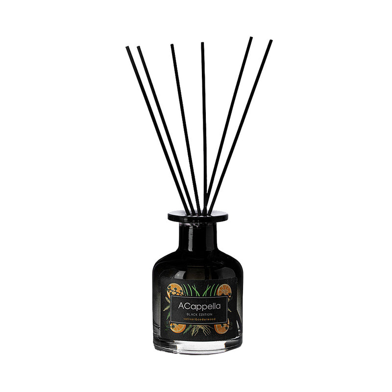 kvapas namams su lazdelemis black edition